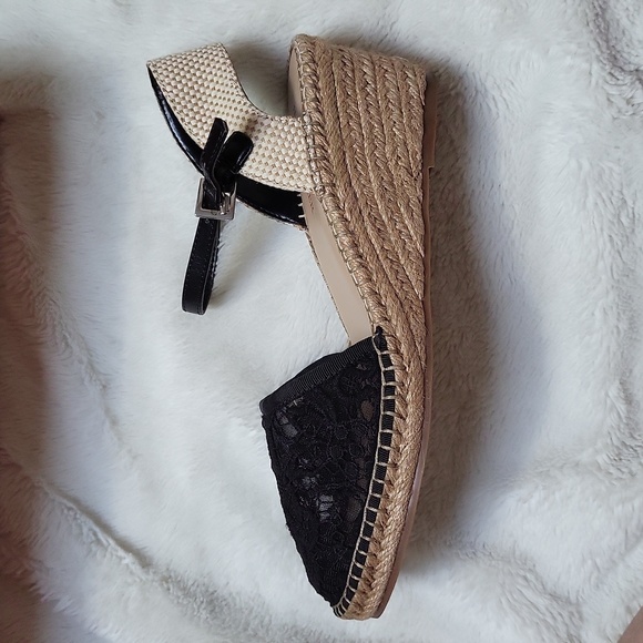 Jeanne Beker Black Lace Espadrille Wedges Size 8! NIB! - Picture 3 of 7